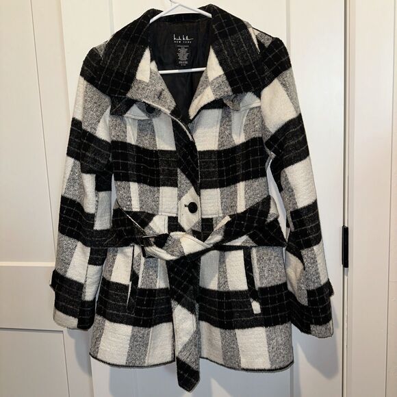 Black & White Jackets & Blazers - NICOLE MILLER York Women Short Coat Size S Black White Plaid Soft Pile Belt